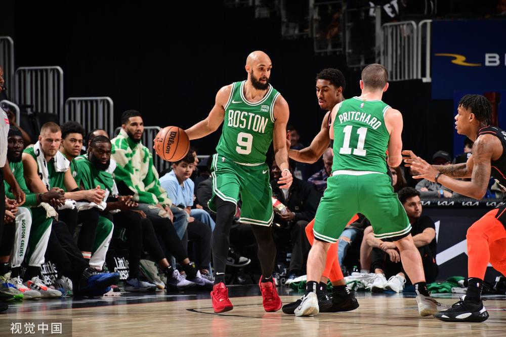 国队四人出 国队四人出