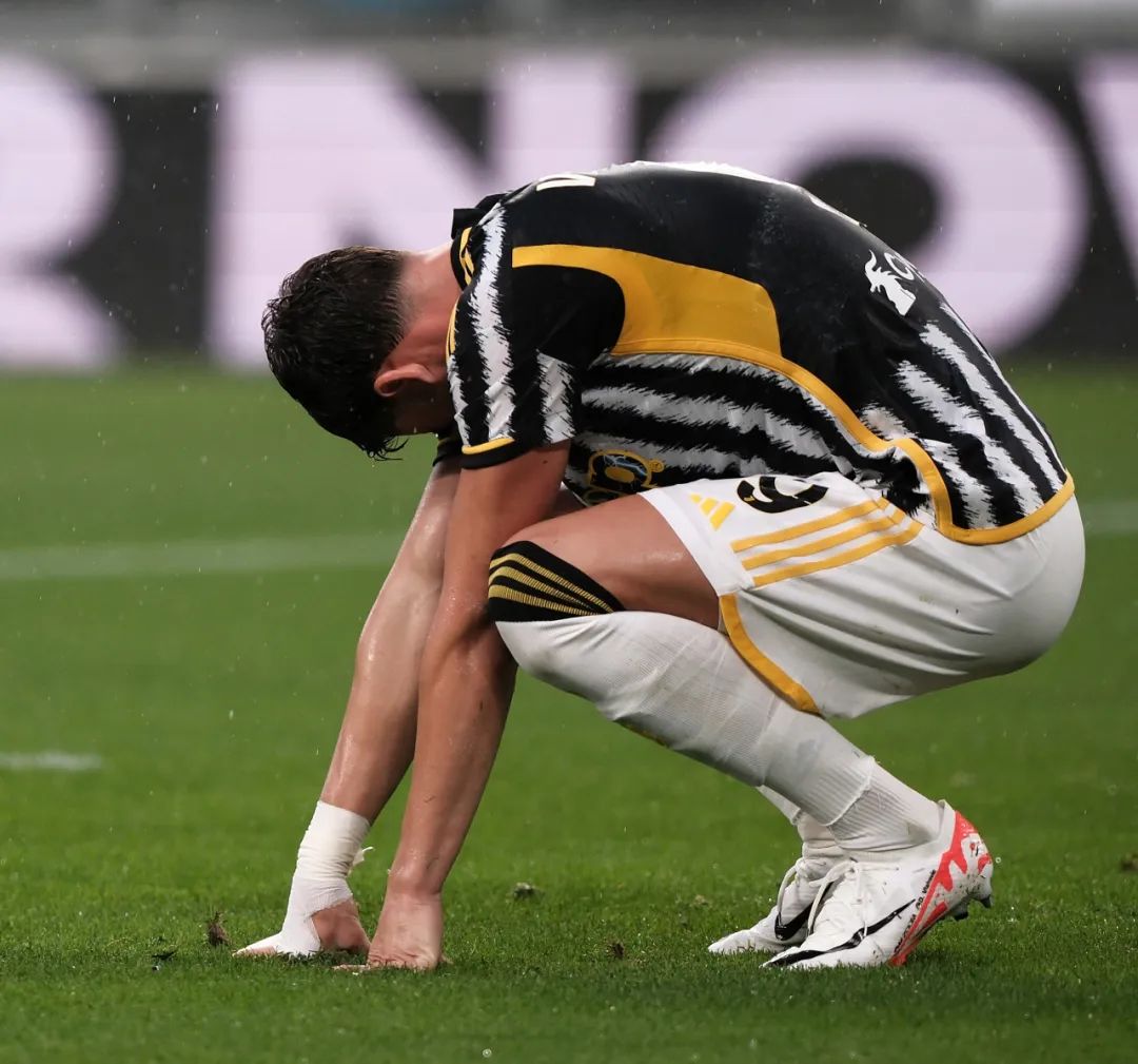 赛事数据显 赛事数据显